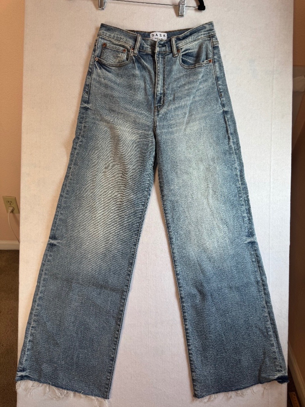 Daze Denim "Far Out" High Rise Wide Leg Jeans Sz 27 - Picture 2 of 12